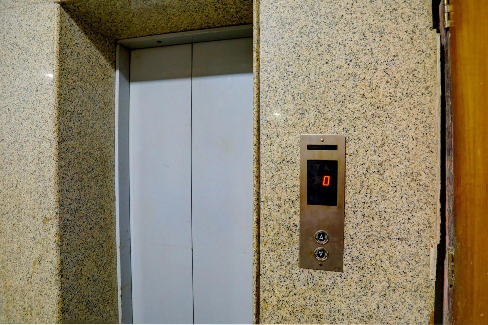 Hotel Monarch Inn Lucknow Eksteriør bilde