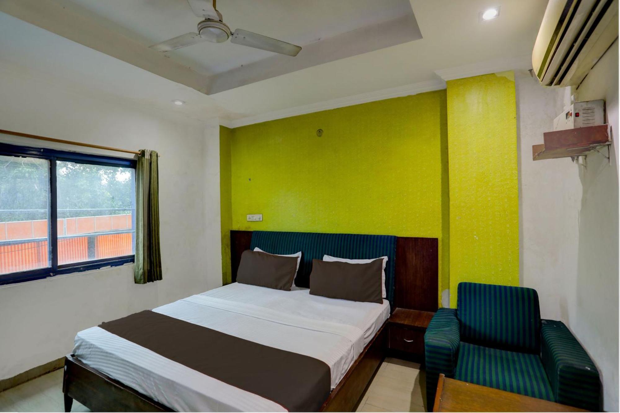 Hotel Monarch Inn Lucknow Eksteriør bilde