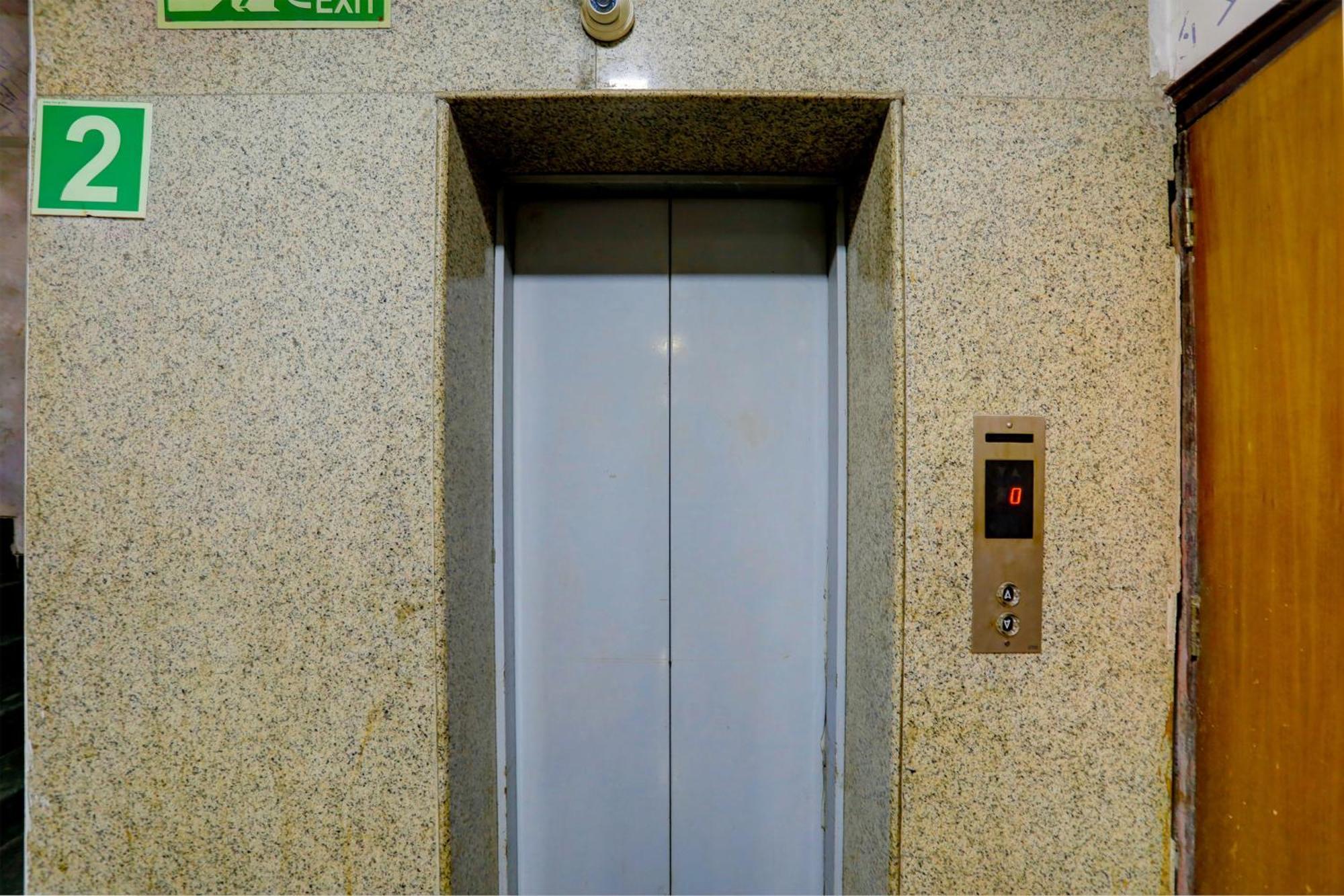 Hotel Monarch Inn Lucknow Eksteriør bilde