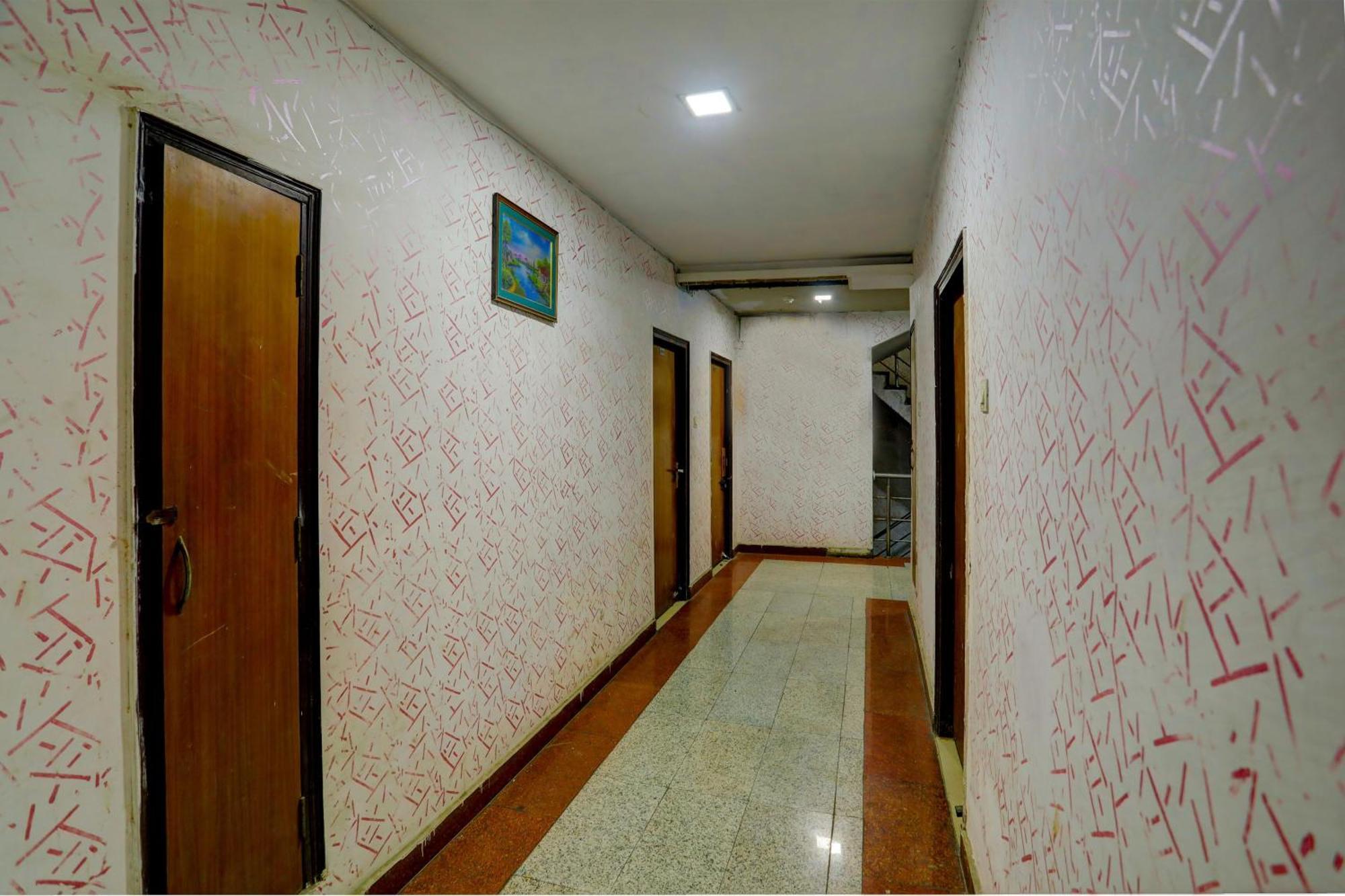 Hotel Monarch Inn Lucknow Eksteriør bilde