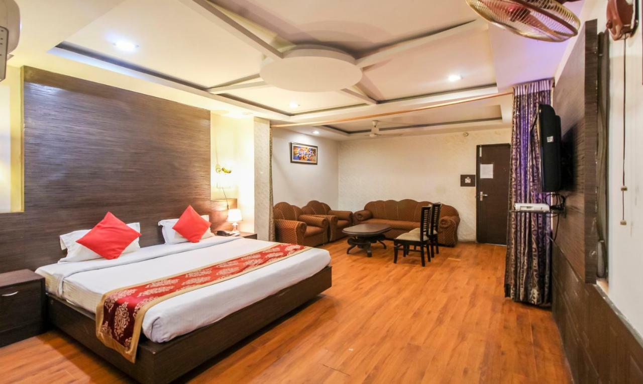Hotel Monarch Inn Lucknow Eksteriør bilde