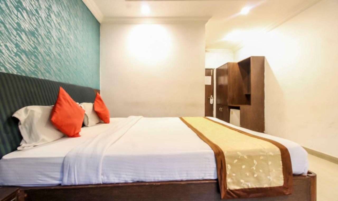 Hotel Monarch Inn Lucknow Eksteriør bilde