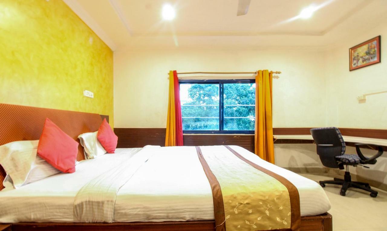 Hotel Monarch Inn Lucknow Eksteriør bilde